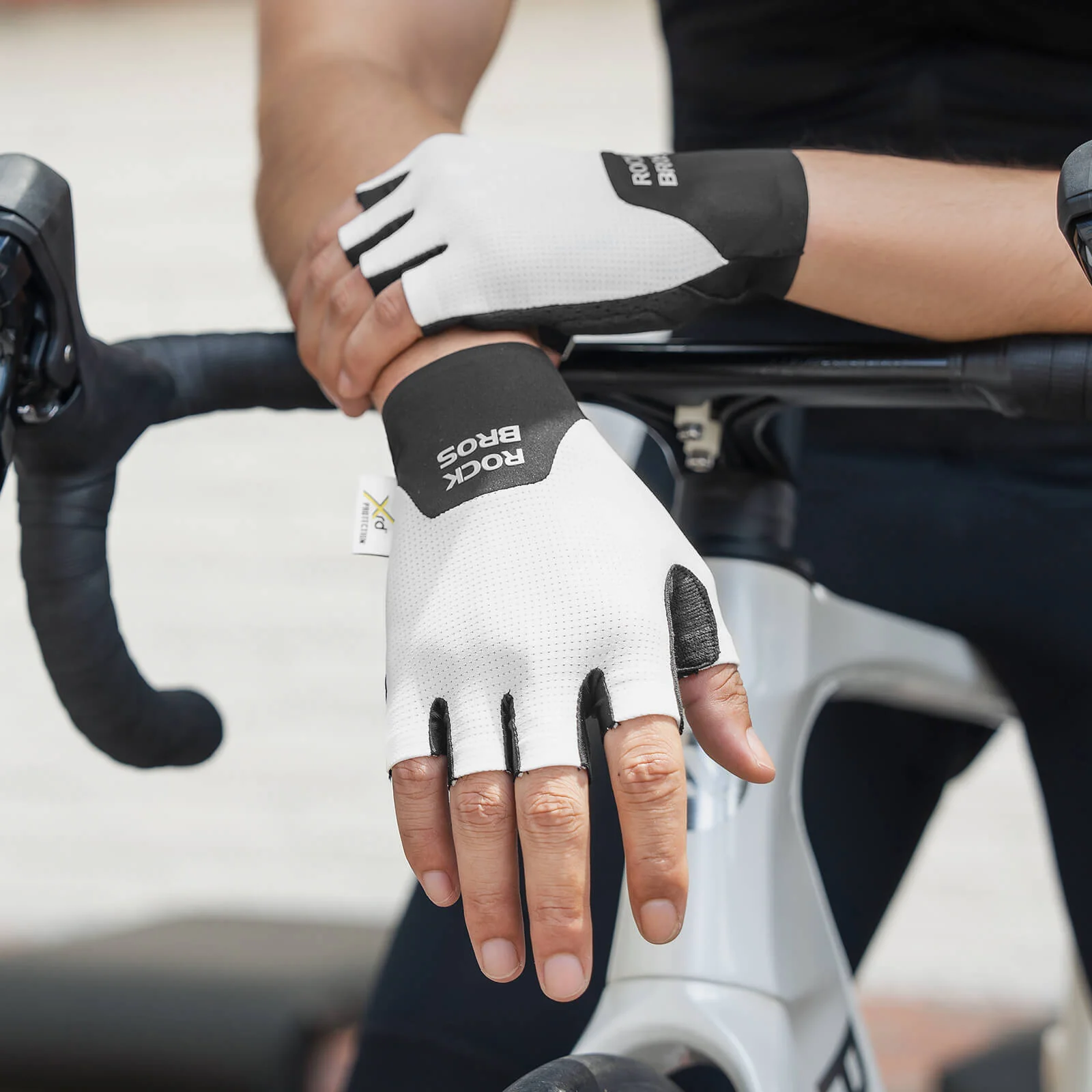 Half Finger Cycling Gloves Shock-Absorbing Poron XRD Padding - Image 7