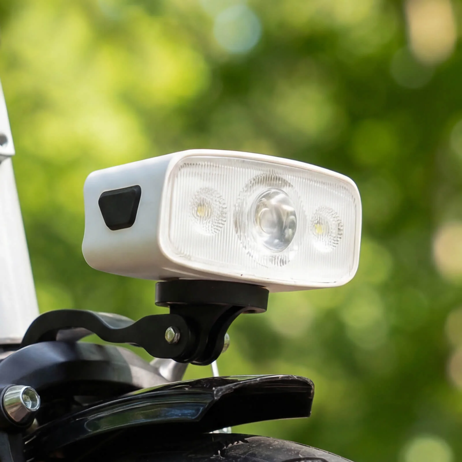 Mini Bike Front Light 3 Lighting Modes Night Riding Safety Torch - Image 20